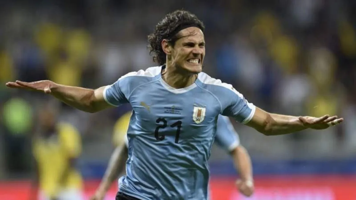 No nos olvida: Edinson Cavani recordó a Perú después de una polémica contra Uruguay