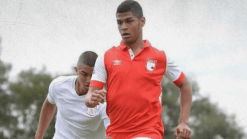 Caicedo en acción en el futbol colombiano