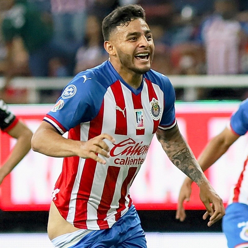 Alexis Vega le puso picante al Clásico y trató de hijo al Atlas