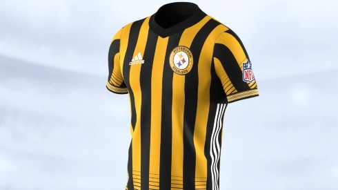 Los Pittsburgh Steelers en modo fútbol, con estos uniformes tradicionales