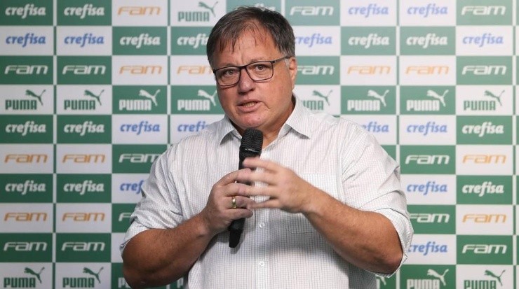 Anderson Barros tenta convecer Miguel Ángel Ramirez a ser treinador do Palmeiras. Foto: César Greco/Palmeiras