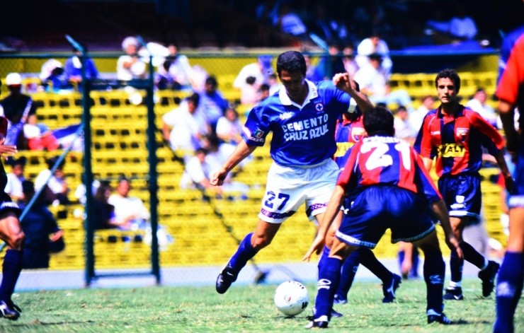 Carlos Hermosillo con Cruz Azul