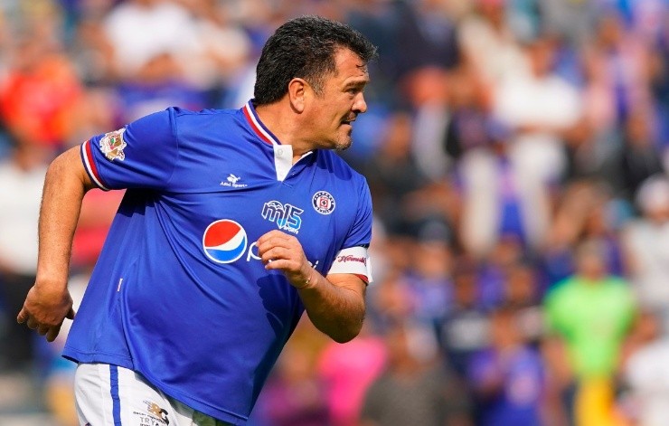 Carlos Hermosillo con Cruz Azul