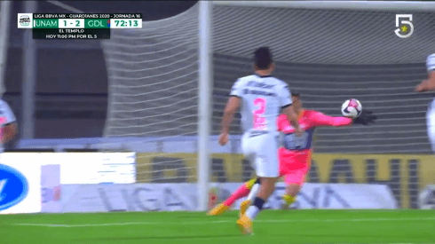 VIDEO: impresionante atajada de Talavera para sostener el 1-2