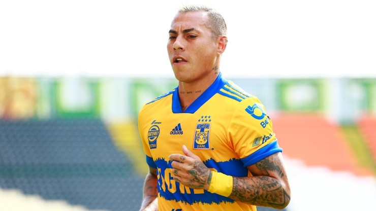 Eduardo Vargas no estuvo ante América por lesión