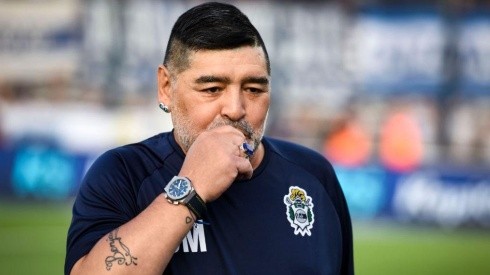 Diego Maradona fue internado este lunes.