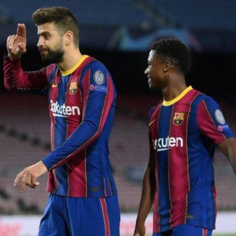 Piqué se aburrió, se fue de 9 y de cabeza marcó el 2-0 del Barcelona