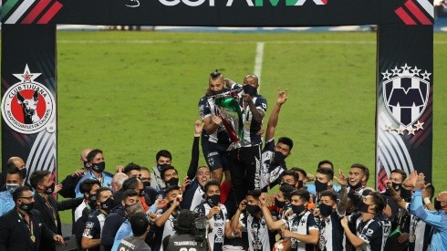 Monterrey tuvo un modesto festejo tras ser campeón.