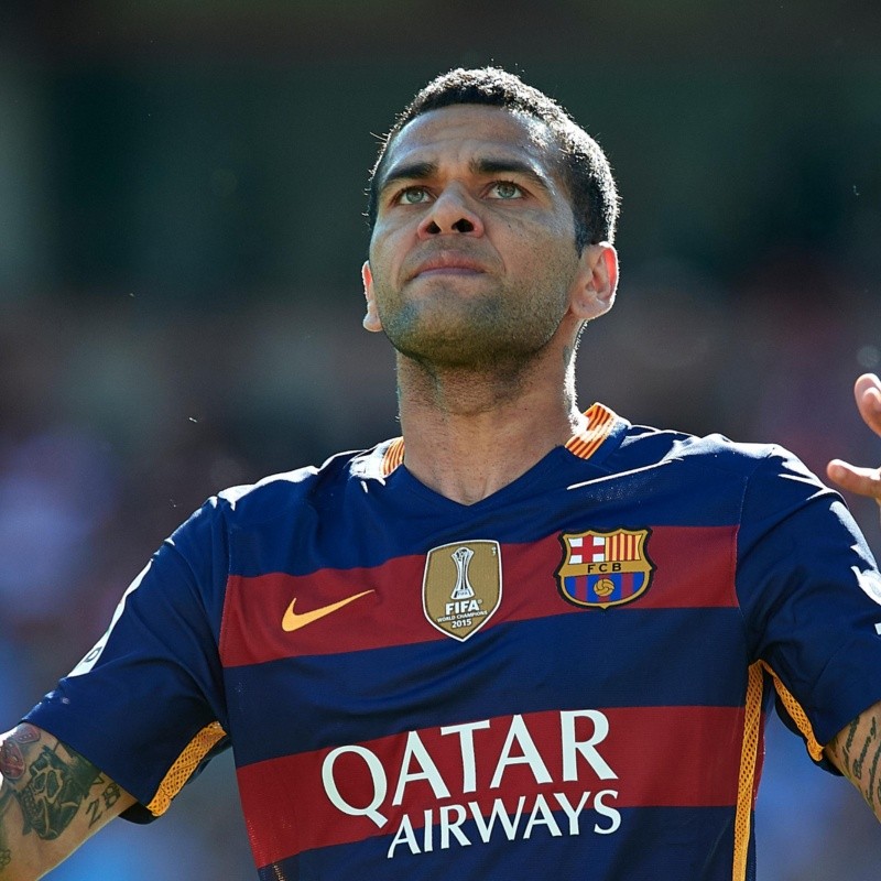 Dani Alves disparó contra la dirigencia del Barcelona: "No tuvieron pelotas"