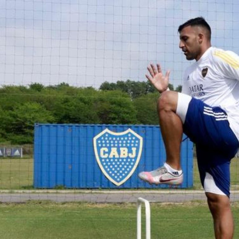 Wanchope Ábila no terminó la práctica de Boca y es duda para el domingo