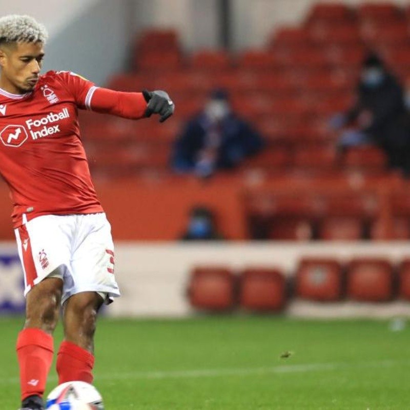 Sobrado: minuto 96, partido 1-1 y Lyle Taylor pateó así el penal para Forest