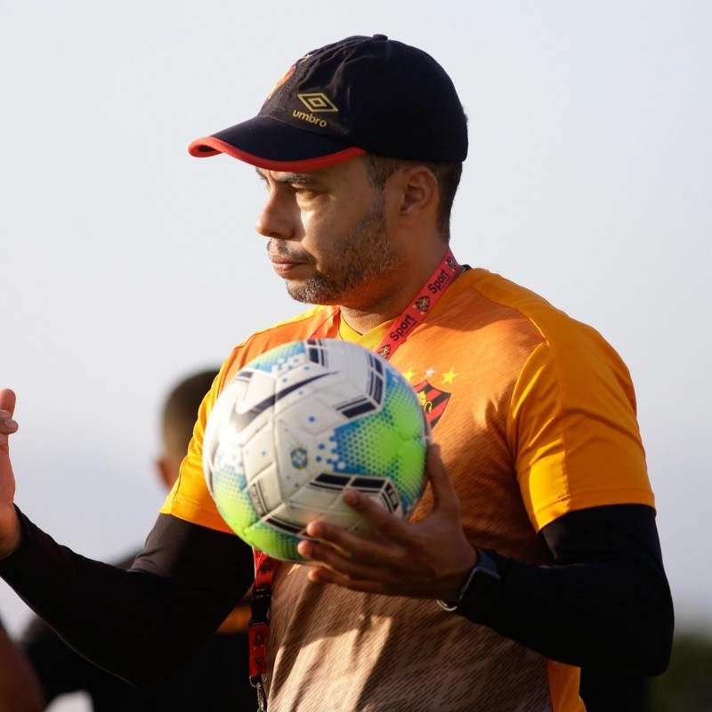 Jair Ventura escala Sport para a abertura do returno do Brasileirão