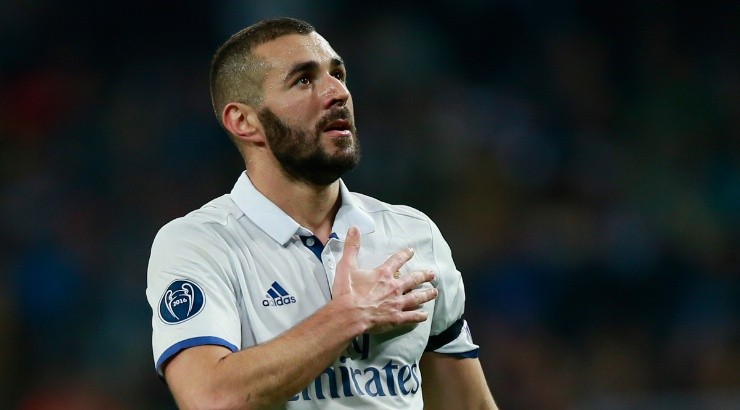 Karim Benzema of Real Madrid celebrates scoring his sides first goal vs Borussia Dortmund. (Getty)