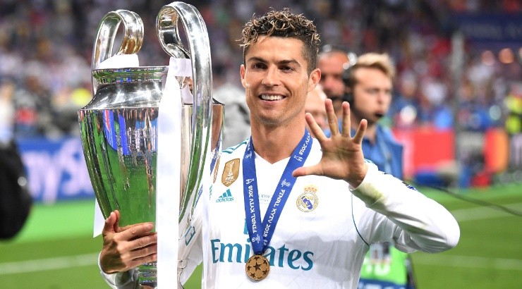 Cristiano Ronaldo of Real Madrid lifts The UEFA Champions League trophy. (Getty)