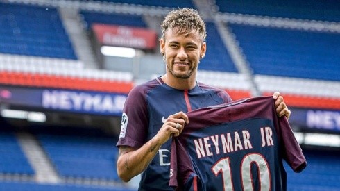 Neymar faz as pazes com Paris e renovação com o PSG avança