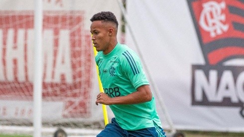 Lázaro durante treino no Ninho do Urubu — Foto: Alexandre Vidal / Flamengo