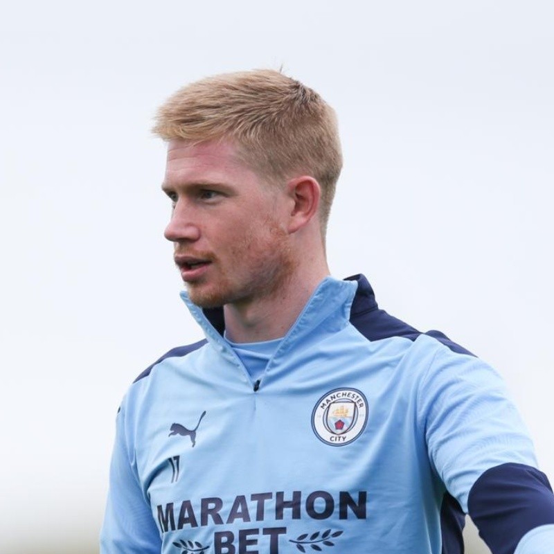 De Bruyne indica futuro na carreira