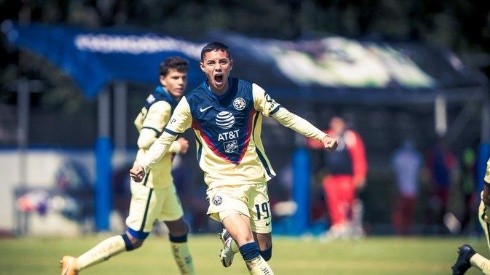 Emilio Lara festejando con la Sub-20. (Vía:@ClubAmerica)