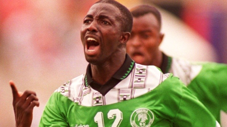 Samson Siasia celebrates after scoring a goal for Nigeria vs Argentina. (Getty)