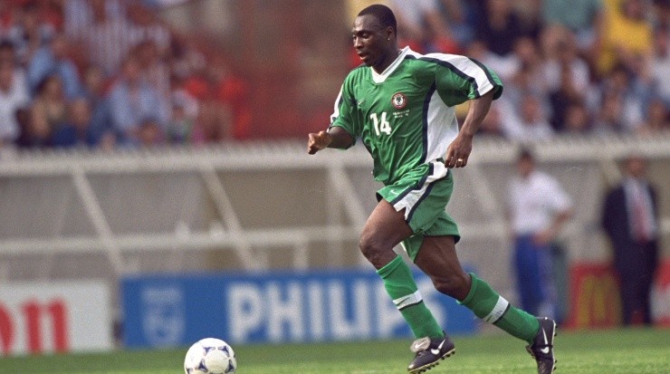 Daniel Amokachi at the World Cup France 98, vs Spain. (Getty)