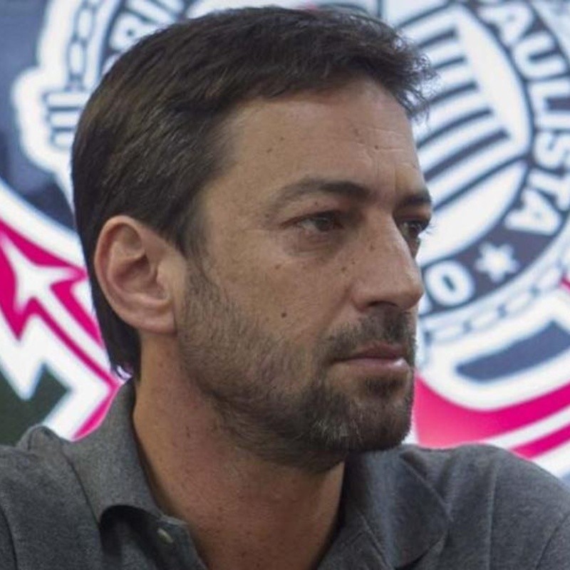 Duílio confirma saída de volante e Corinthians deve lucrar R$ 9,5 milhões