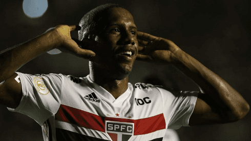 Por vitrine, Vasco procura São Paulo para trazer Toró até o fim do Brasileirão