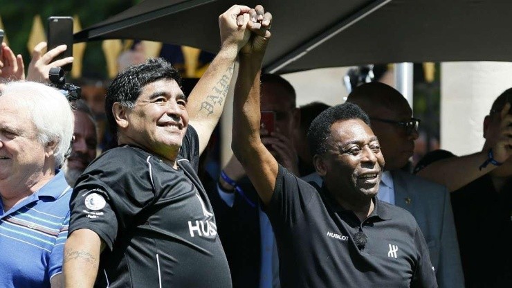 Pelé despidió a Maradona: "Algún día patearemos una pelota juntos en el cielo"