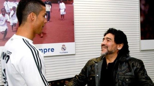Cristiano Ronaldo lamenta a morte de Diego Maradona: "Hoje despeço-me de um amigo"