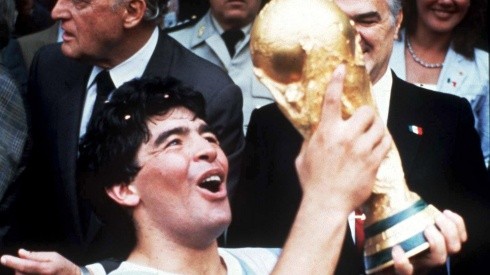 Maradona y la muestra de satisfacción de todo un país. Fuente: Getty