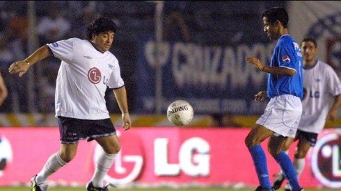 Maradona en el partido de despedida de Hermosillo