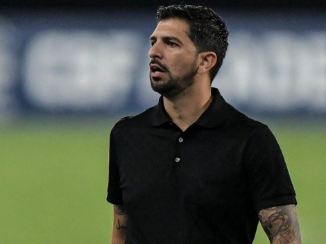 Emiliano Díaz evita dar desculpas e crê em melhora do Botafogo