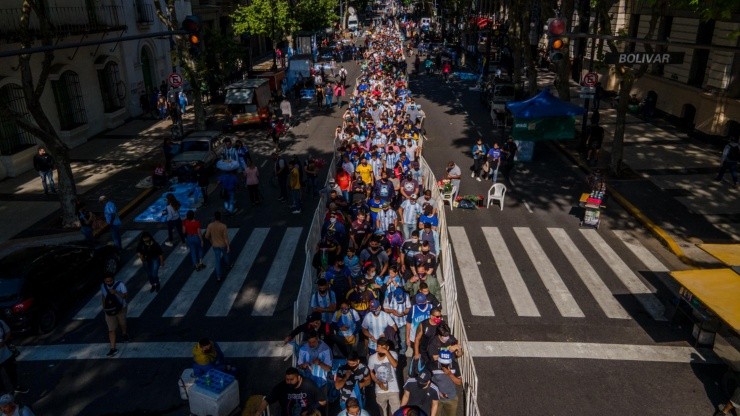 El pueblo despide a Diego Maradona.