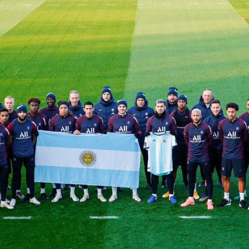 El emotivo homenaje del PSG para despedir a Maradona: "Hasta siempre, Diego"