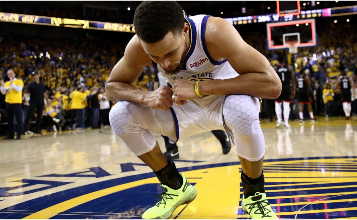 ayudante propiedad seré fuerte Golden State Warriors: Stephen Curry presentó sus nuevas zapatillas NBA y  son una locura