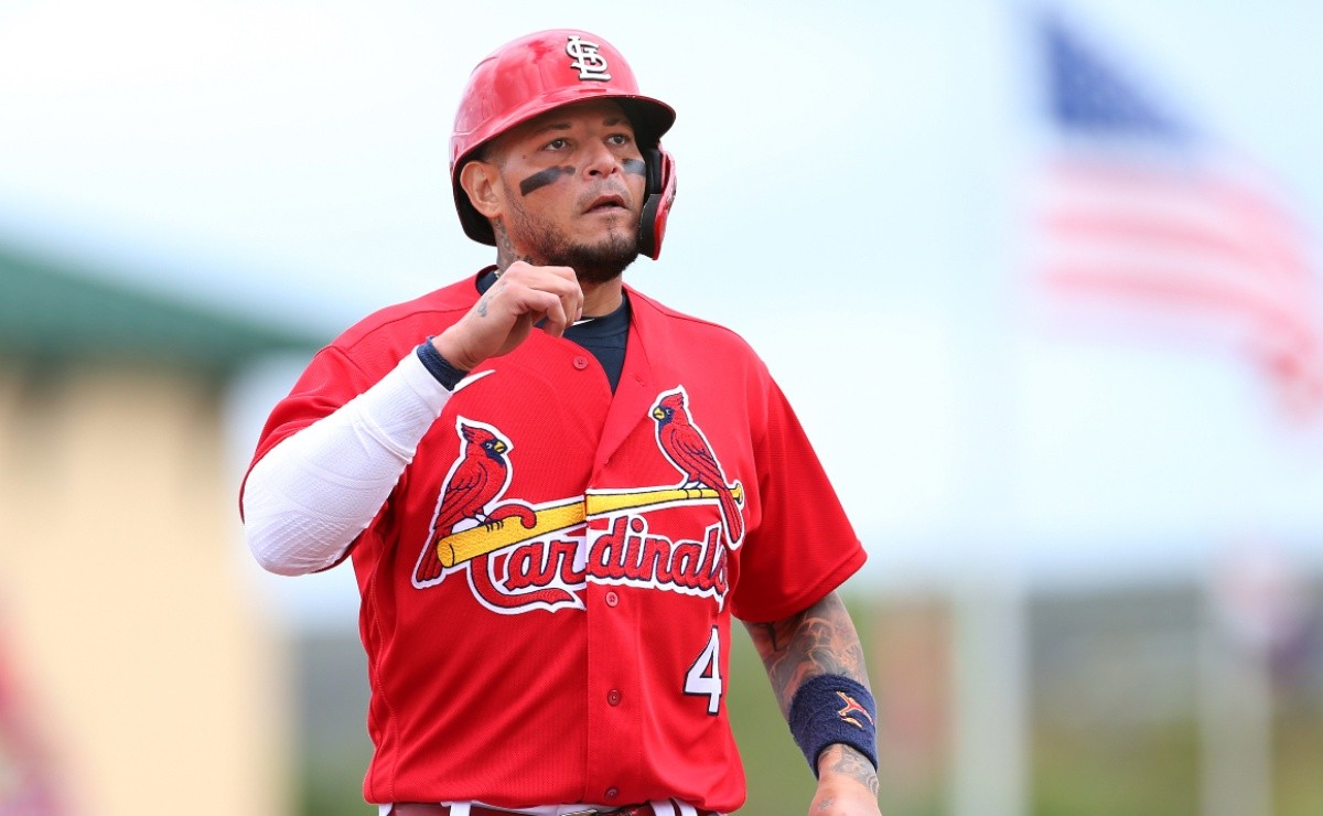 St. Louis Cardinals: 14,865 putouts! Yadi holds the record for most putouts  by a catcher in MLB hist…