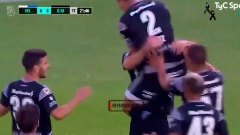 Dedicado al cielo: el gol de Gimnasia para el 1-0 contra Vélez