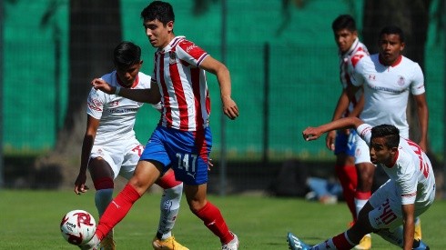 El equipo Sub-17 de Chivas ganó 3 a 2 a Toluca pero no le alcanzó.
