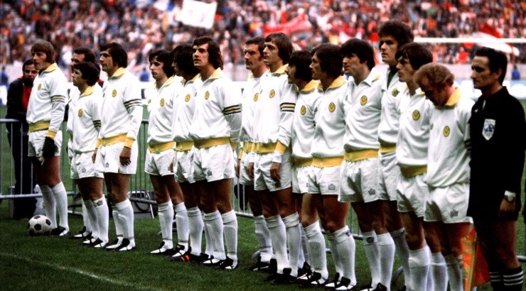 Leeds team line up before the match vs Bayern Munich in the European Cup Final. (Getty Images)