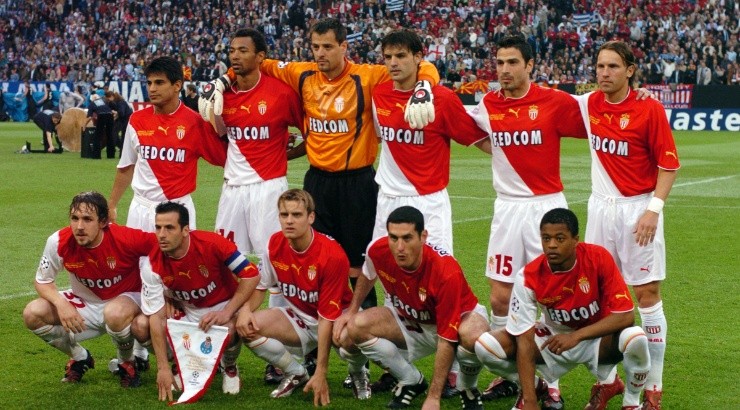 The Monaco team line up at the start of the 2004 UEFA Champions League Final vs Porto. (Getty Images)
