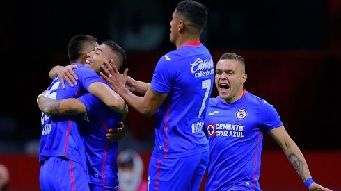Cruz Azul volverá a jugar con la playera azul de local ante Pumas.