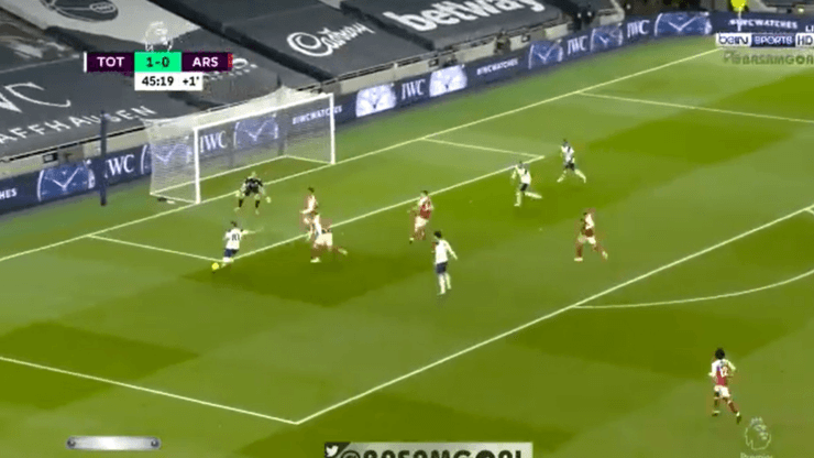 Tottenham hizo un contraataque perfecto y Kane le rompió el arco al Arsenal