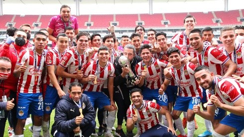 Chivas de Guadalajara Sub-20 se consagró campeona de la Liga MX tras vencer a Atlas en el Clásico Tapatío