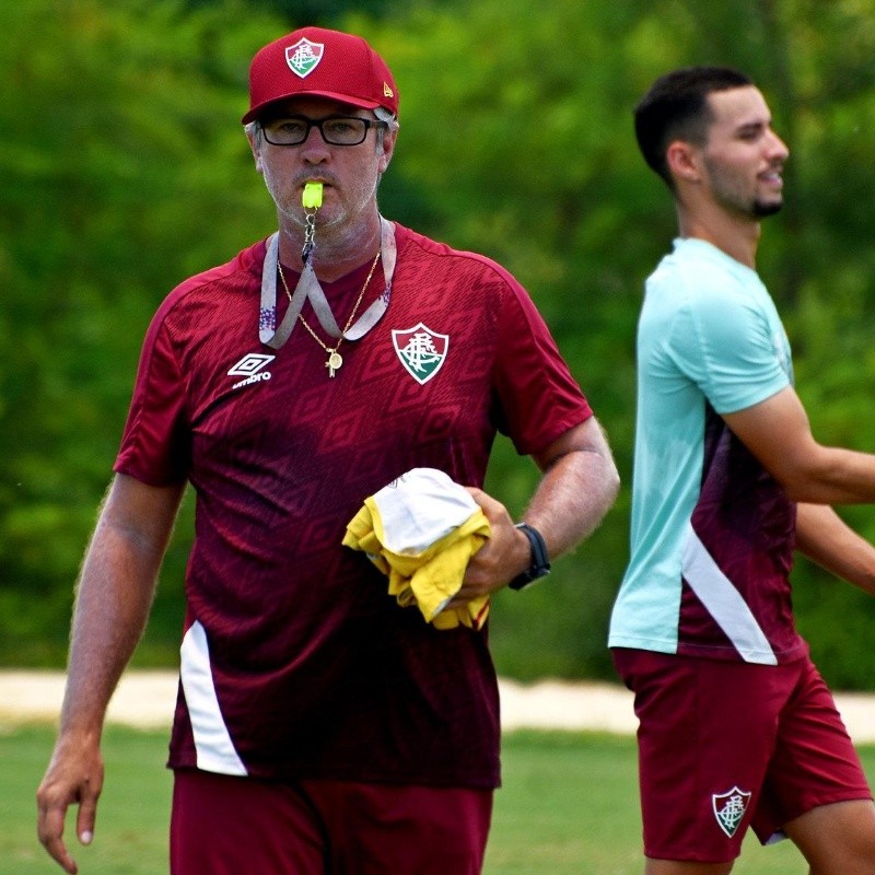 Odair aceita proposta e encaminha saída do Fluminense