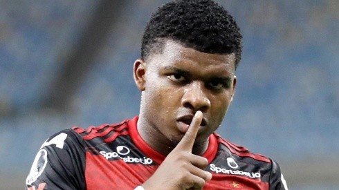 Empresário de Lincoln reprova Flamengo: "Estão empurrando ele de qualquer jeito"