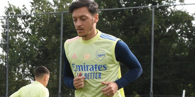 MLS Mesut Ozil received offer from DC United to play in the United States