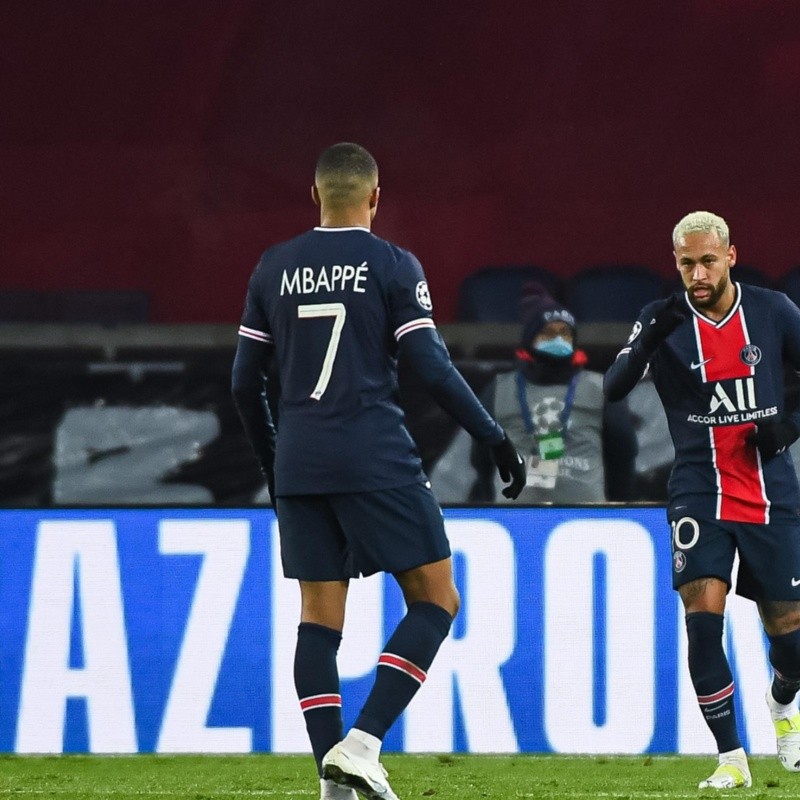 PSG aplastó 5-1 al Istanbul y clasificó a octavos como primero de su grupo