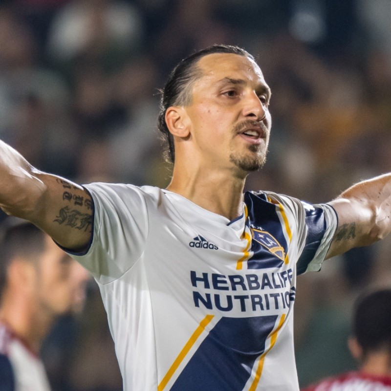 Agente de Zlatan acabó con la MLS y dijo cuándo se retiraría Ibra