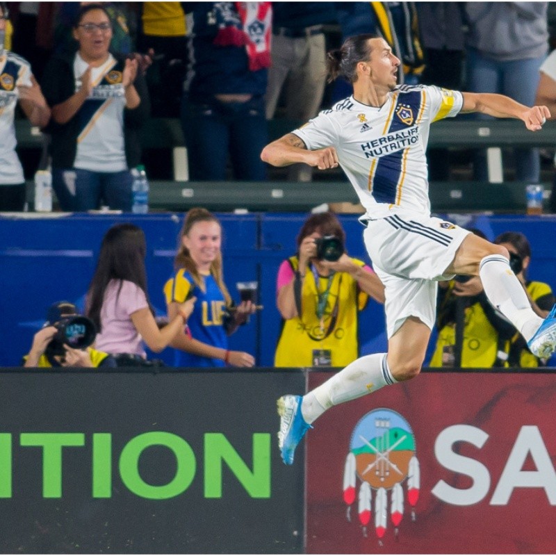 ¡Qué definición! El golazo de Zlatan que la MLS aún recuerda y calificó como el mejor