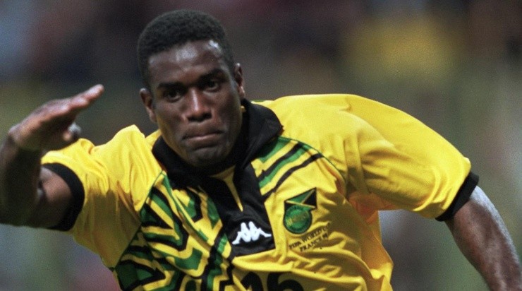Robbie Earle