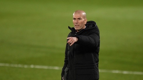 Zidane, enojado: "De las palabras de Koeman ni te respondo"